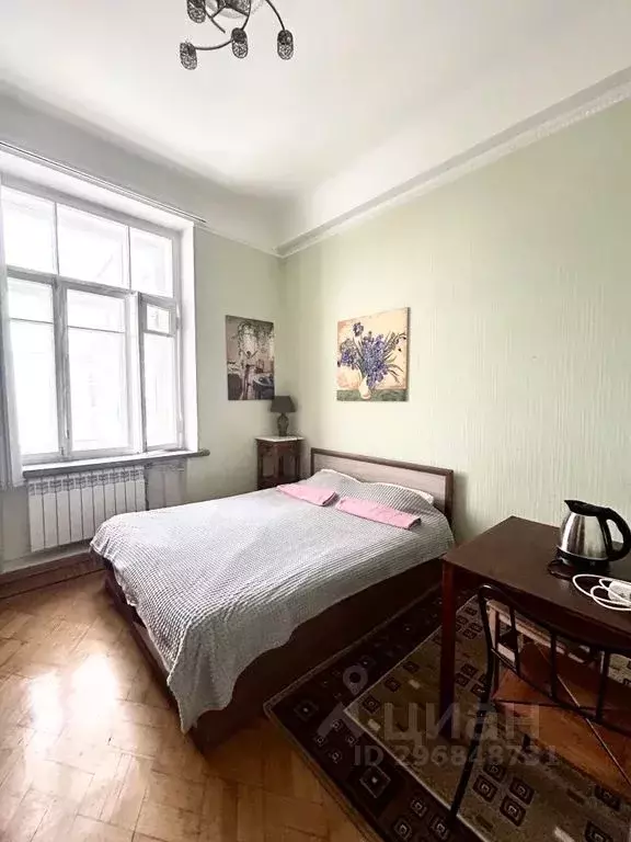 Комната Москва Садовая-Черногрязская ул., 3БС1 - Фото 0