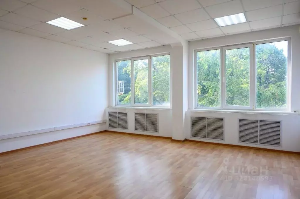 Офис в Краснодарский край, Краснодар Сормовская ул., 3 (52 м) - Фото 1