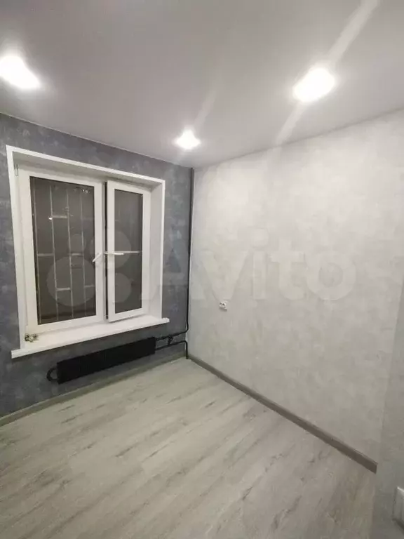 Квартира-студия, 10,2 м, 1/9 эт. - Фото 0