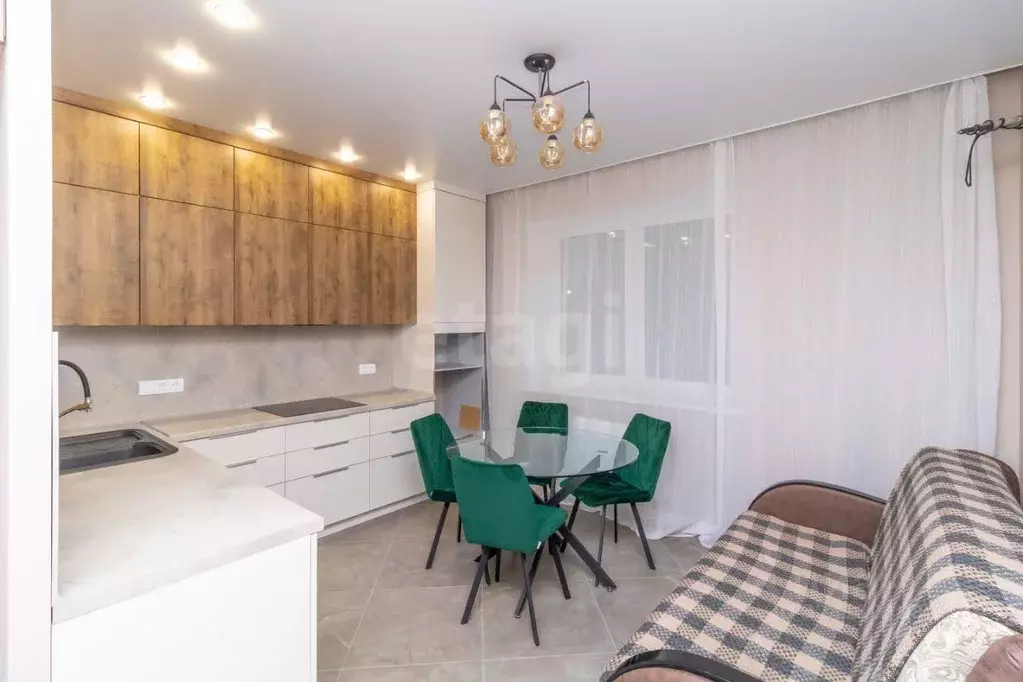 2-к кв. Тюменская область, Тюмень ул. Мельникайте, 2к11 (58.5 м) - Фото 1