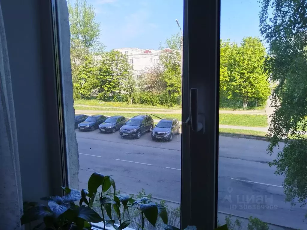 3-к кв. Орловская область, Орел Саханская ул., 3 (64.9 м) - Фото 2