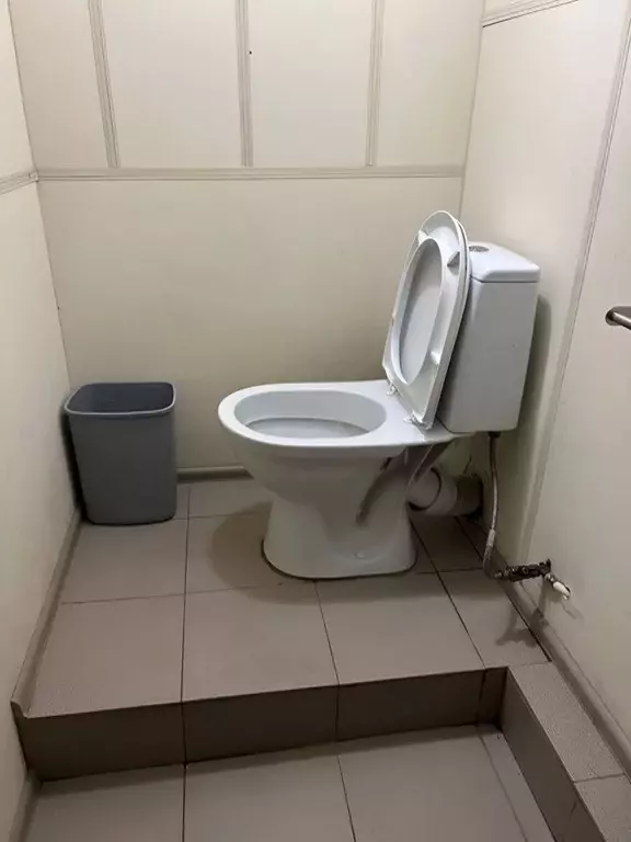 Помещение свободного назначения в Санкт-Петербург наб. Реки Карповки, ... - Фото 0