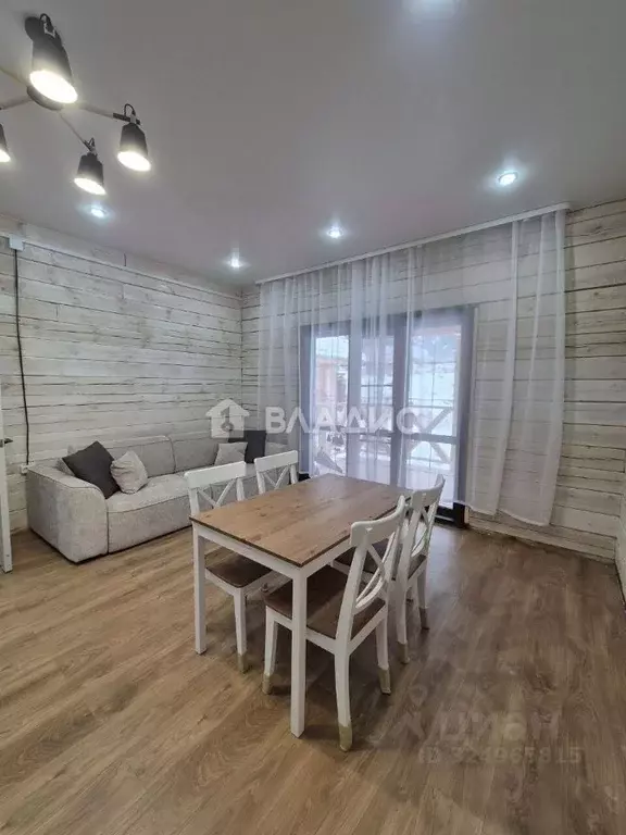 Дом в Бурятия, Улан-Удэ ул. Сочинская (120 м) - Фото 1