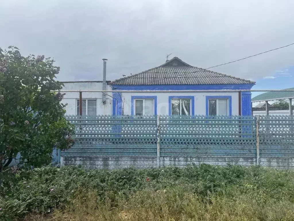 Дом в Крым, Красногвардейский район, Октябрьское пгт ул. Кирова (75 м) - Фото 1