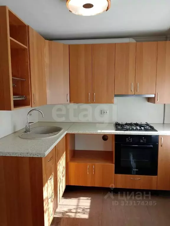 Студия Ростовская область, Батайск ул. Кирова, 9/1 (42.0 м) - Фото 1