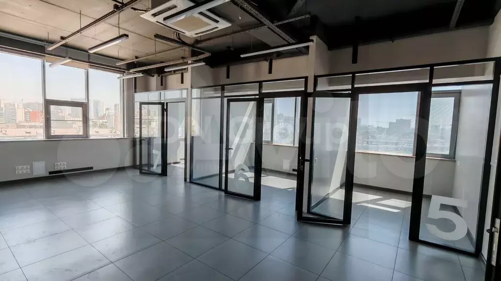 Офис 260 м2 с ремонтом - Фото 1
