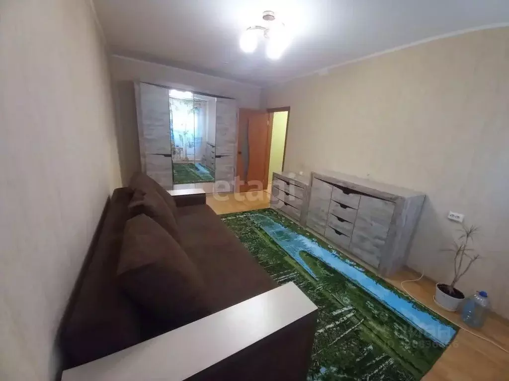 3-к кв. Белгородская область, Белгород ул. Есенина, 52 (68.8 м) - Фото 1