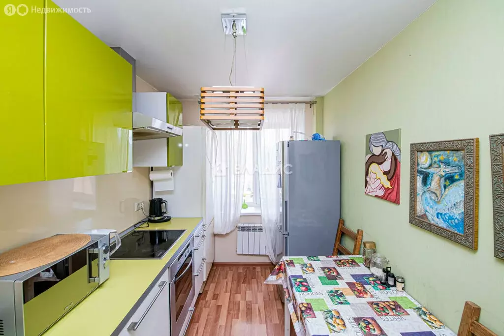 2-комнатная квартира: Нижний Новгород, Молодёжный проспект, 12А (55 м) - Фото 1