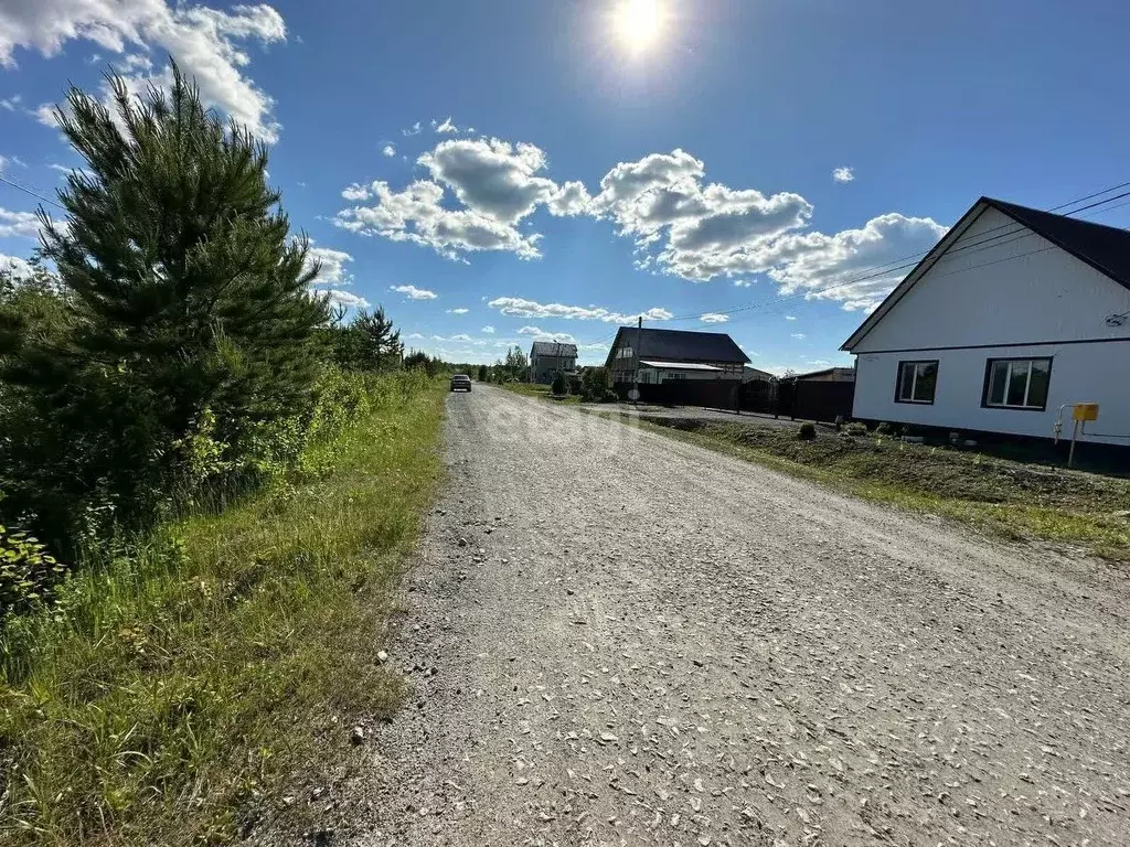 Участок в Тюменская область, с. Ярково пер. Охотников (12.0 сот.) - Фото 1