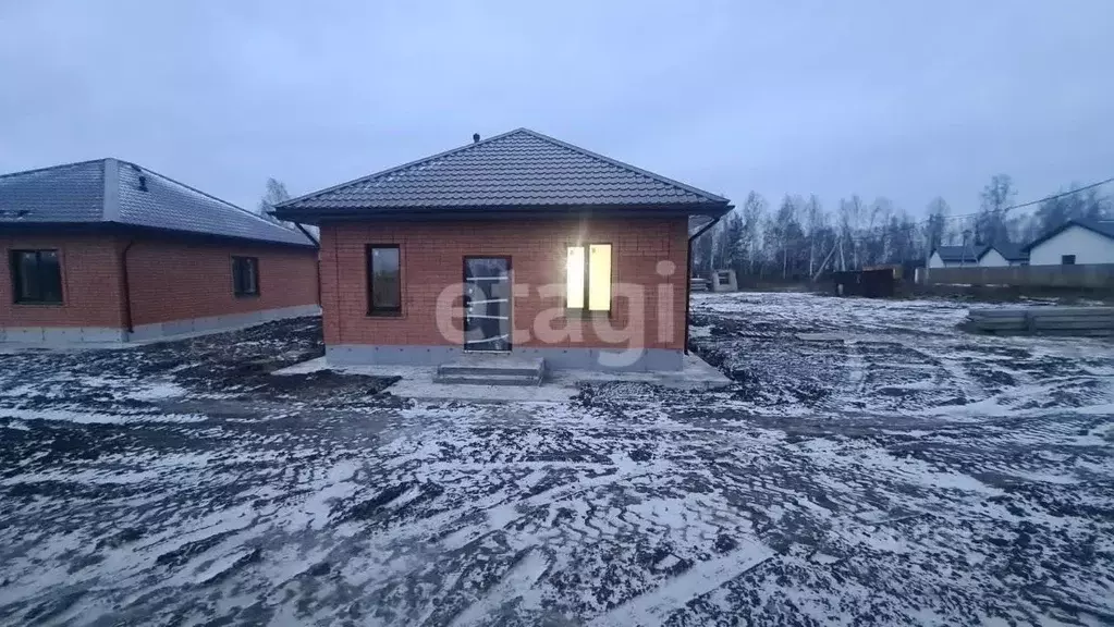 Дом в Тюменская область, Тюменский муниципальный округ, с. Перевалово, ... - Фото 1