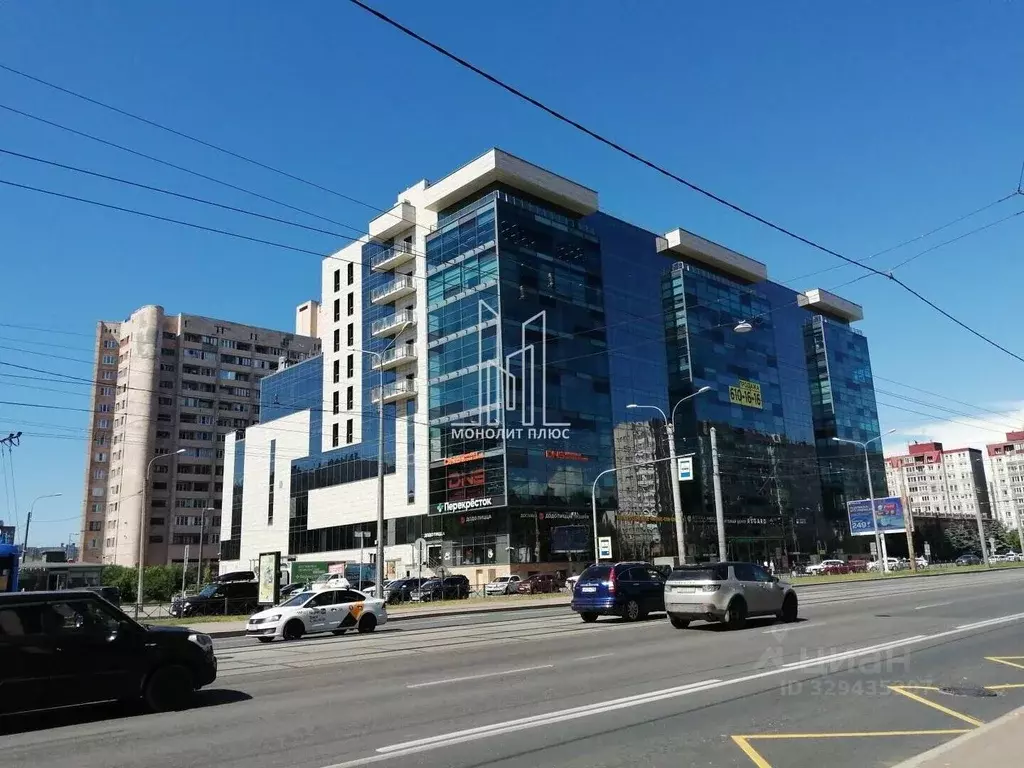 Торговая площадь в Санкт-Петербург Наличная ул., 44К1 (298 м) - Фото 1
