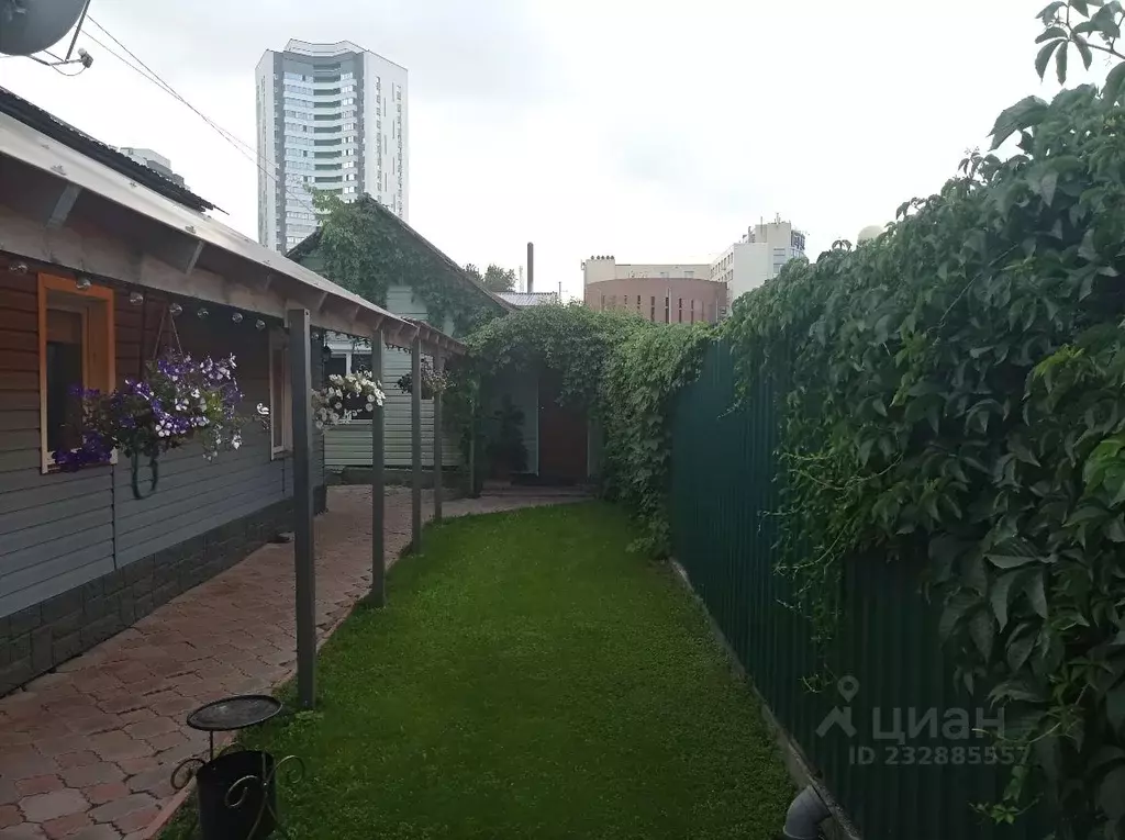 Дом в Новосибирская область, Новосибирск ул. Николая Островского, 138 ... - Фото 1