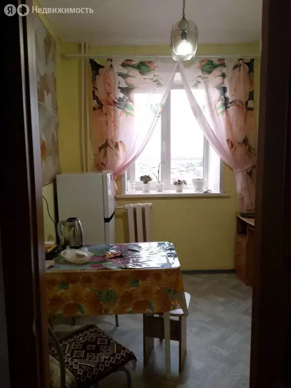 3-комнатная квартира: село Новая Брянь, улица Пирогова, 10 (62.1 м) - Фото 0