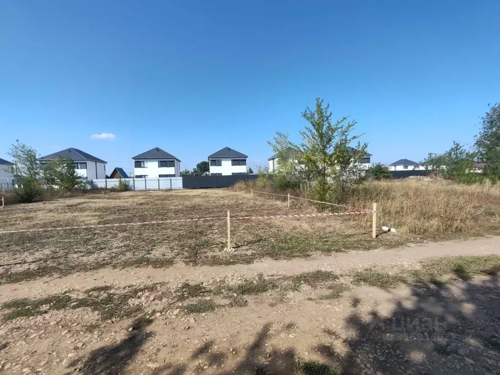 Участок в Саратовская область, Энгельс ул. Шелковичная, 81Б (6.0 сот.) - Фото 1