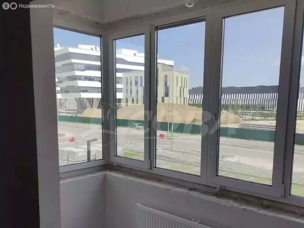 1-комнатная квартира: Тюмень, улица братьев Бондаревых, 1 (42.4 м) - Фото 1
