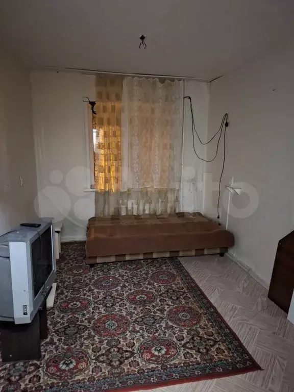 Комната 11,2 м в 6-к., 2/4 эт. - Фото 0