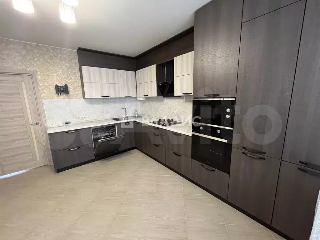 2-к. квартира, 63,1 м, 1/5 эт. - Фото 1