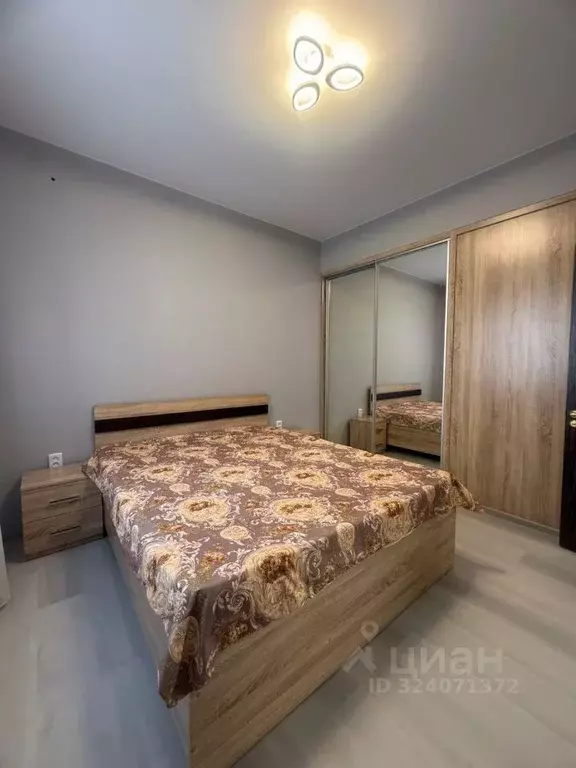 2-к кв. Крым, Симферополь ул. Умера Ипчи, 7 (60.0 м) - Фото 1