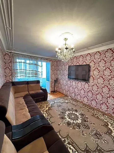 4-к. квартира, 90м, 4/5эт. - Фото 0