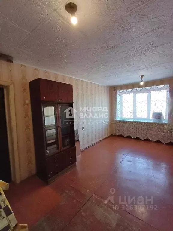 Комната Омская область, Омск ул. Декабристов, 155 (17.6 м) - Фото 0