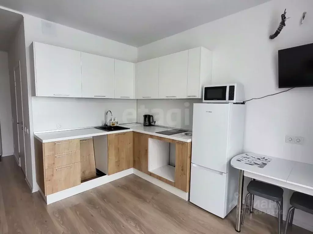 Студия Тюменская область, Тюмень ул. Юрия Рогачева, 11к2 (23.0 м) - Фото 1