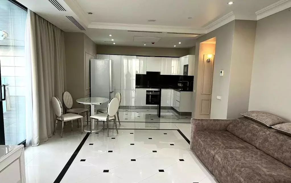 3-к кв. Краснодарский край, Сочи Центральный мкр, ул. Орджоникидзе, 17 ... - Фото 2