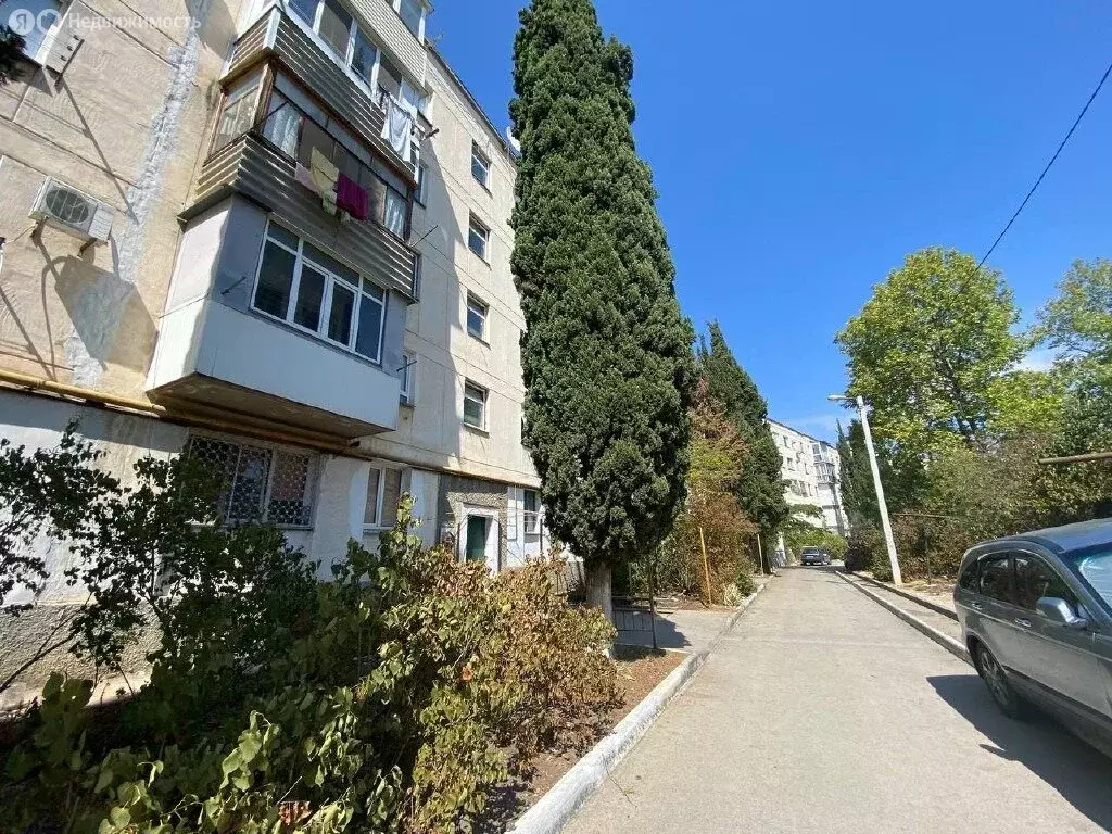 2-комнатная квартира: Севастополь, площадь 50-летия СССР, 15 (52 м) - Фото 1