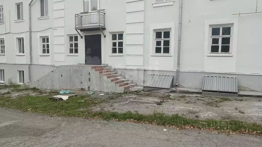 Торговая площадь в Свердловская область, Кушва Центральная ул., 2А (80 ... - Фото 2