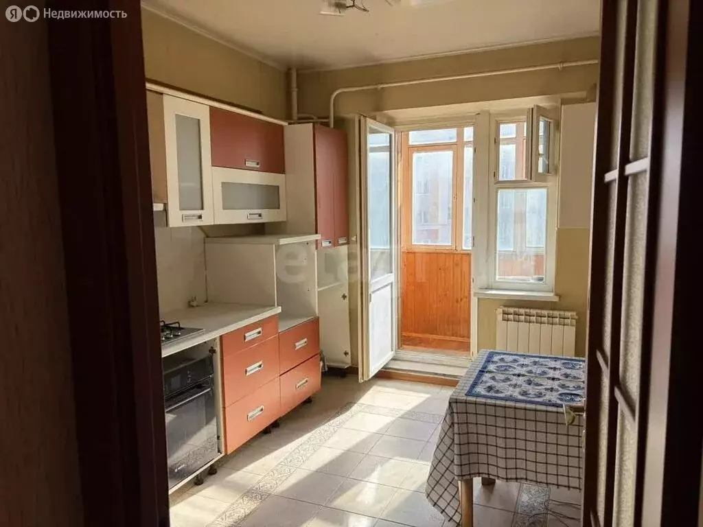 2-комнатная квартира: Чебоксары, проспект Максима Горького, 8 (62 м) - Фото 1