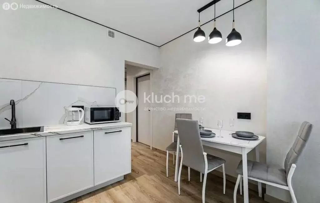 1-комнатная квартира: Казань, улица Александра Курынова, 5к1 (37 м) - Фото 1