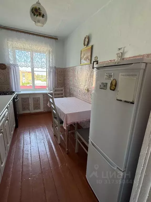3-к кв. Омская область, Тара Александровская ул., 93 (57.0 м) - Фото 2