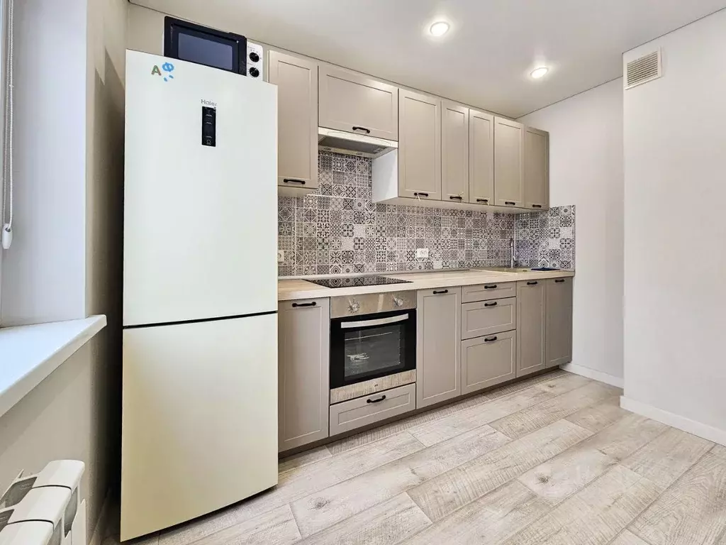 2-к кв. Московская область, Химки 9 Мая ул., 9 (54.0 м) - Фото 1