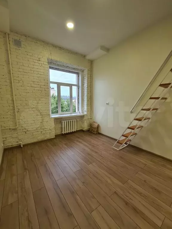 Доля в квартира-студии, 37 м, 3/7 эт. - Фото 0