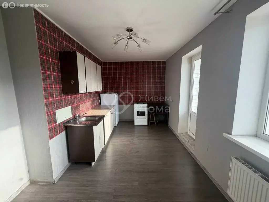 Квартира-студия: Волгоград, улица Николая Отрады, 24А (50 м) - Фото 1