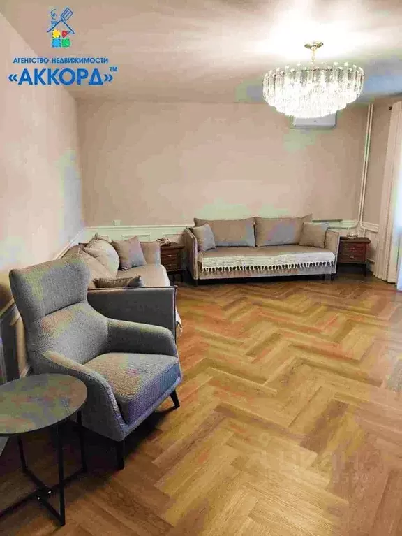 3-к кв. Алтайский край, Барнаул ул. Короленко, 113 (100.2 м) - Фото 0