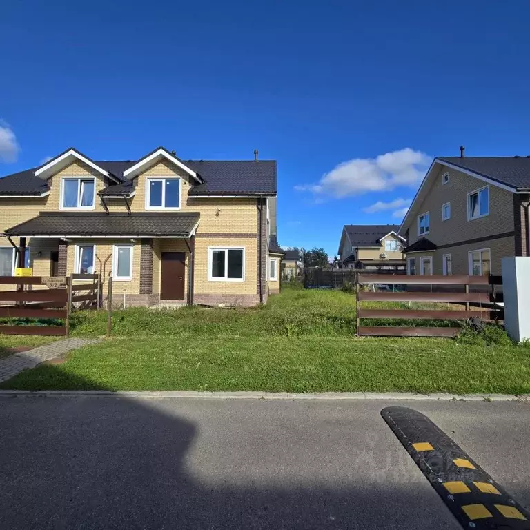 Таунхаус в Ленинградская область, Всеволожский район, Агалатовское ... - Фото 1