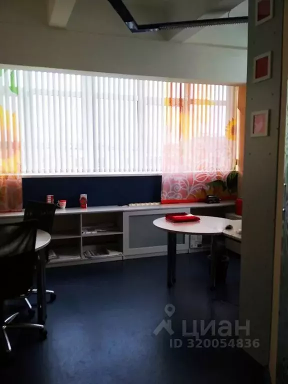 Офис в Нижегородская область, Нижний Новгород ул. Ломоносова, 9Б (23 ... - Фото 0