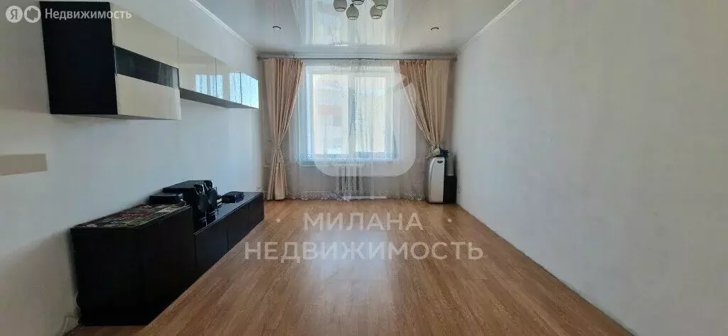 3-комнатная квартира: Оренбург, Высотная улица, 4 (80.7 м) - Фото 0