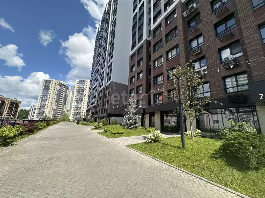 2-к кв. татарстан, казань ул. рауиса гареева, 105б (50.2 м) - Фото 0