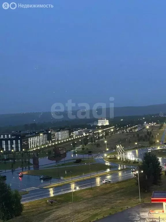 2-комнатная квартира: Кемерово, Московский проспект, 18к3 (53 м) - Фото 0
