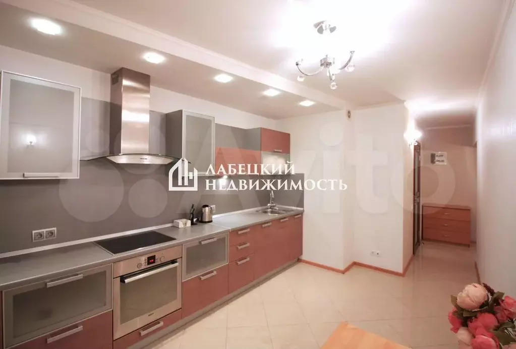 2-к. квартира, 70 м, 10/17 эт. - Фото 1