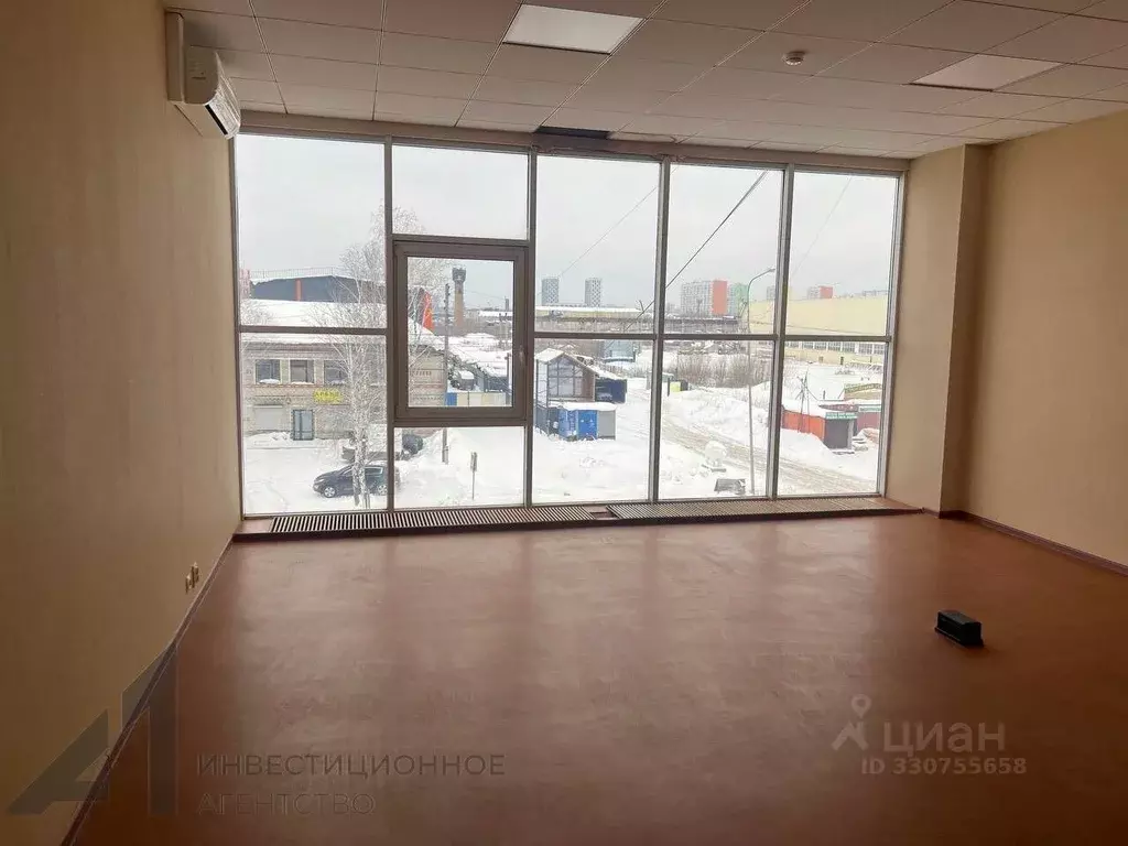 Офис в Тюменская область, Тюмень ул. Тимофея Чаркова, 3 (484 м) - Фото 1