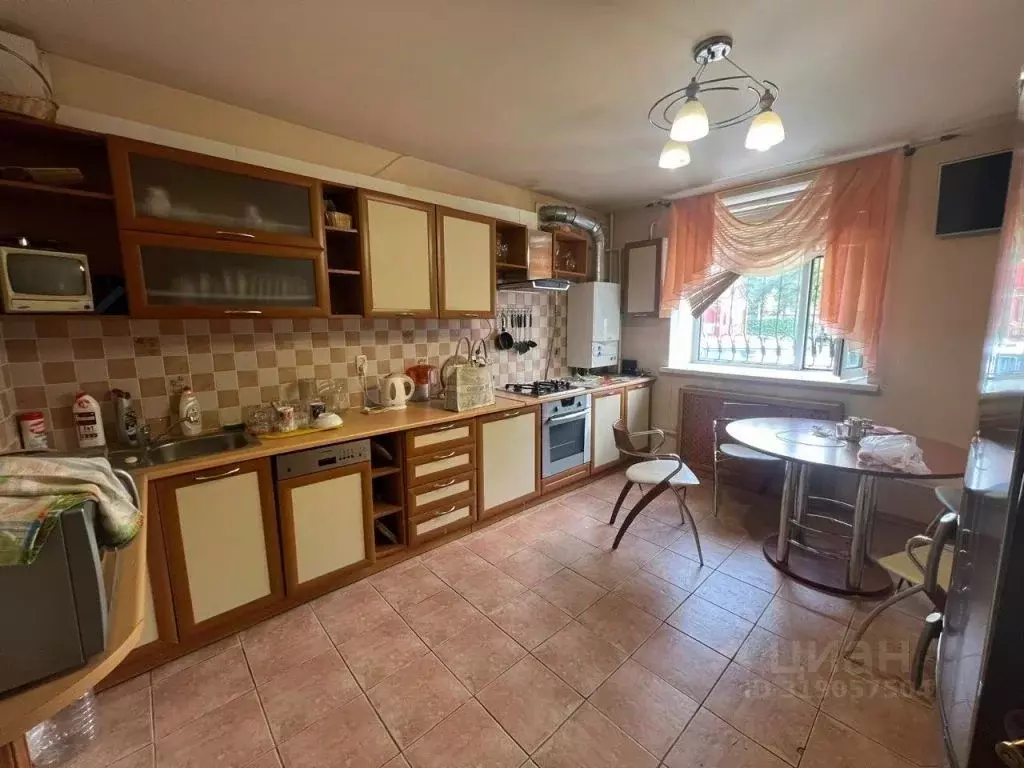 5-к кв. Костромская область, Кострома ул. Островского, 17А (237.0 м) - Фото 0