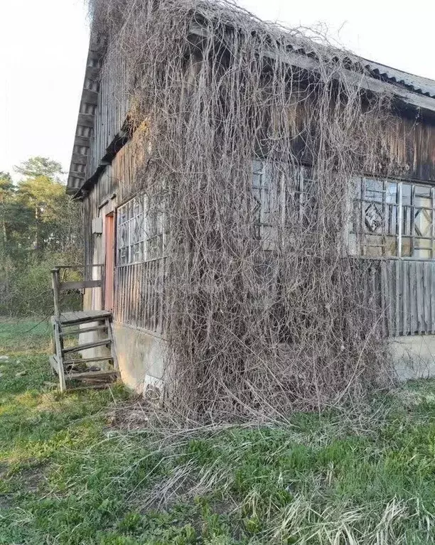 Дом в Калужская область, Перемышльский район, Ахлебинино с/пос, с. ... - Фото 2