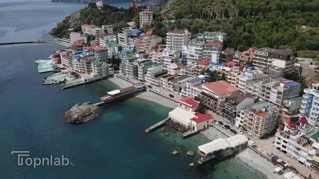 Таунхаус в Крым, Алушта муниципальный округ, пос. Утес ул. Гагариной, ... - Фото 1