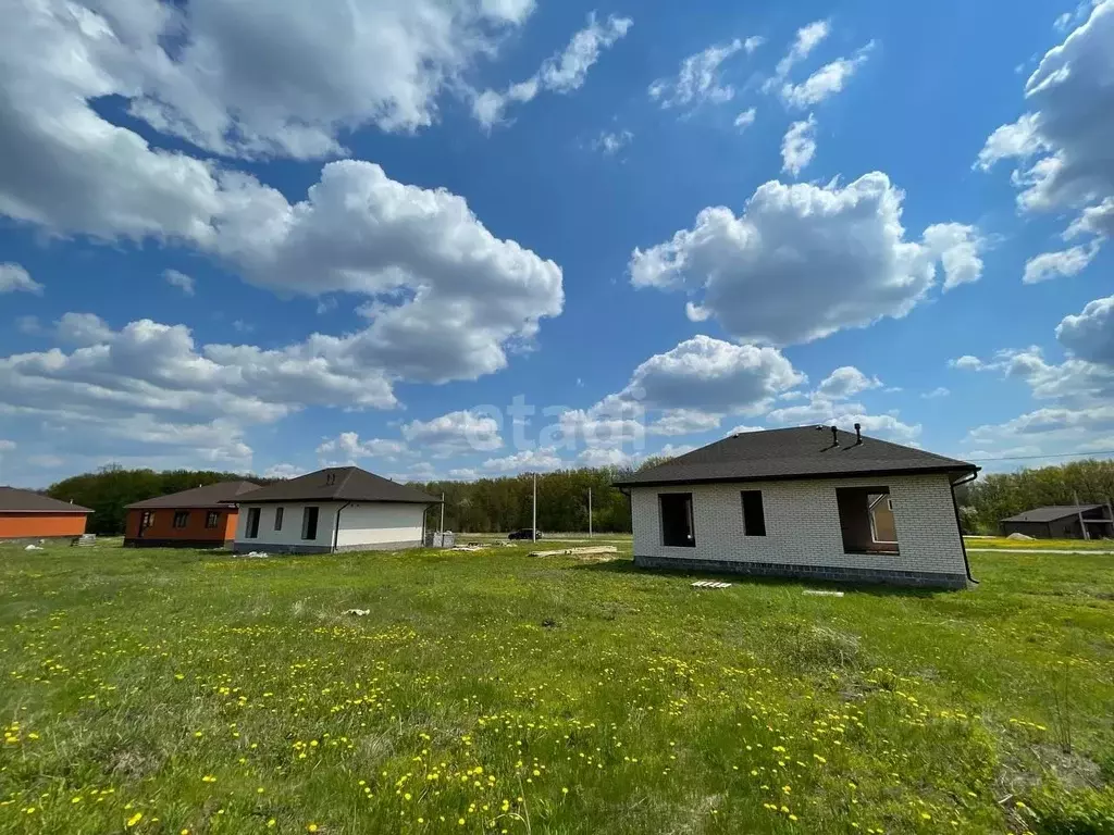 Дом в Белгородская область, Яковлевский городской округ, Глушинский ... - Фото 1