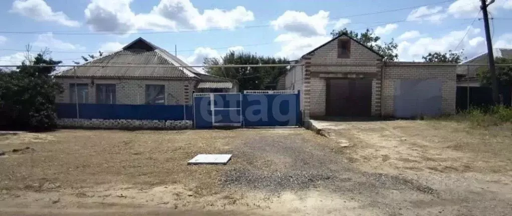 Дом в Калмыкия, Элиста ул. Автомобилистов, 18 (115 м) - Фото 1