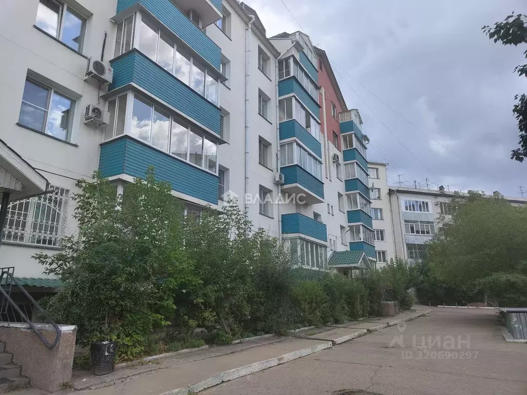 4-к кв. Бурятия, Улан-Удэ ул. Модогоева, 3А (131.9 м) - Фото 1