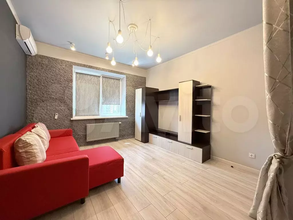 1-к. квартира, 39 м, 6/9 эт. - Фото 1