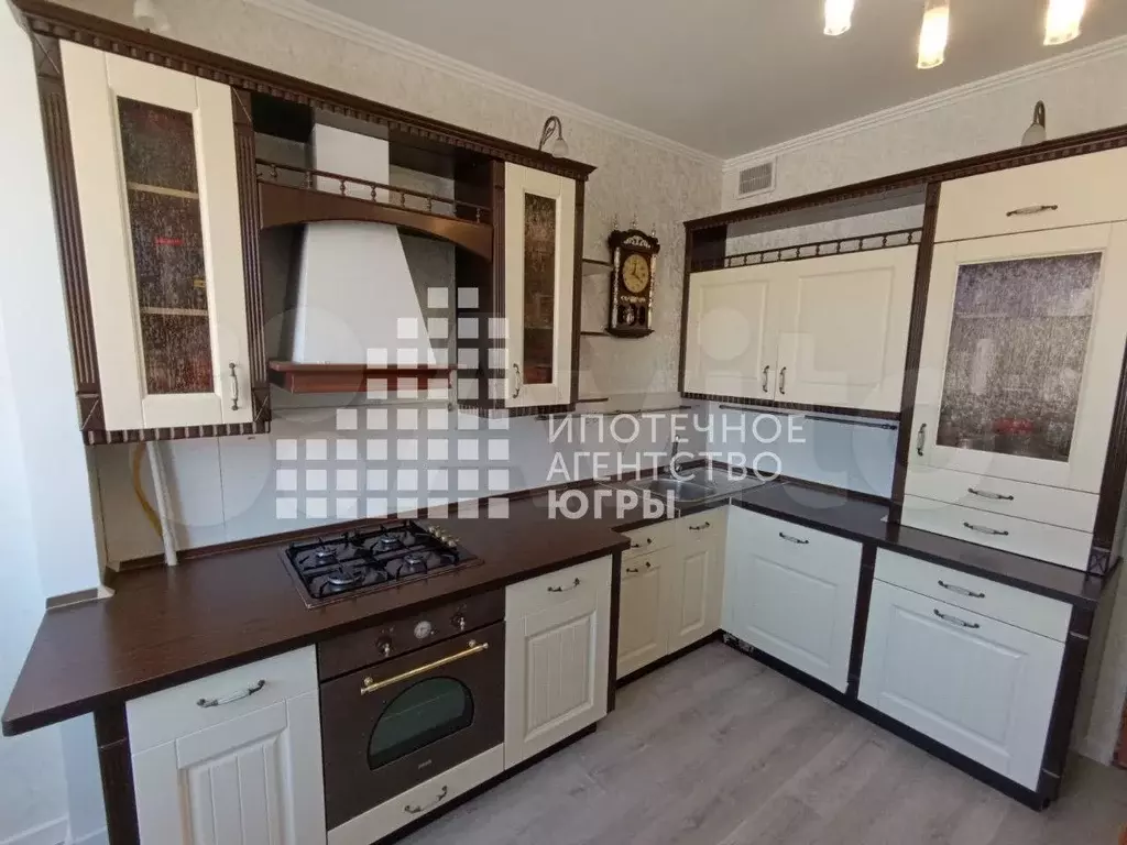 2-к. квартира, 63 м, 1/1 эт. - Фото 1